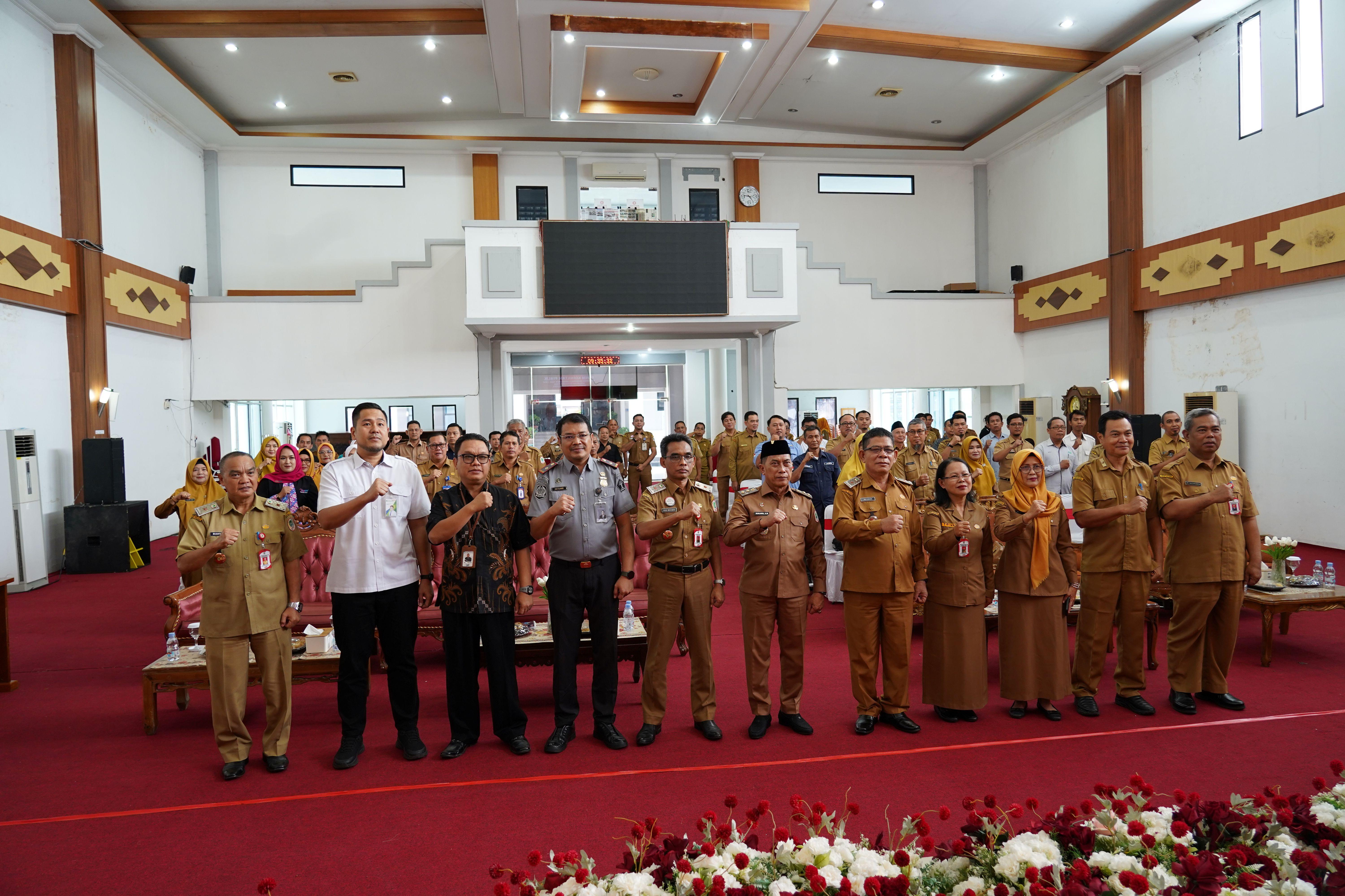 Kepala Kantor Imigrasi Putussibau Hadiri Forum Konsultasi Publik DPMPTSP Kapuas Hulu