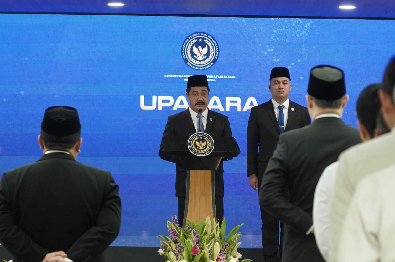 Lantik Dirjen Imigrasi serta Staf Ahli Menteri Bidang Pelayanan Publik dan Reformasi Hukum 2
